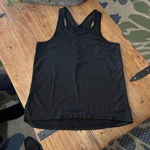 Daisy Fuentes black workout tank top size small.